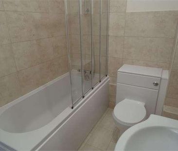 Upshire Gardens, The Warren, Bracknell, RG12 - Photo 2