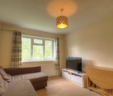 2 BED Apartment To rent - Photo 1