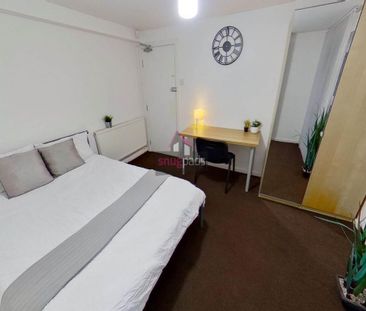 1 bedroom in a house share to rent - Photo 3