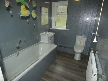 1 bedroom ground floor flat to rent - Photo 4