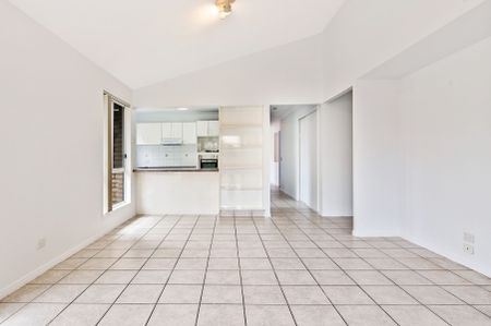 37 Hillsborough Close, 4226, Robina Qld - Photo 2