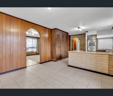 Room For The Whole Family! - Photo 6