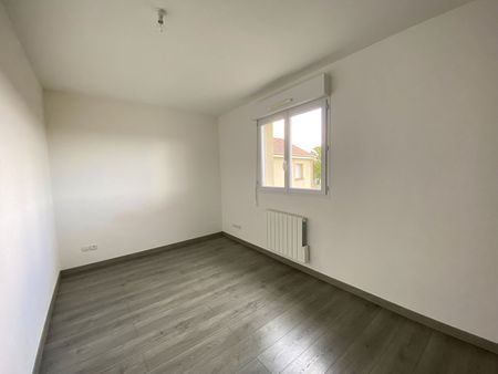 Maison à louer LES BAUX SAINTE CROIX - Photo 2