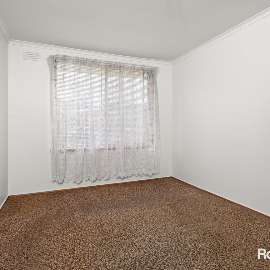 3 BEDROOM HOME IN RAVENSWOOD - Photo 1