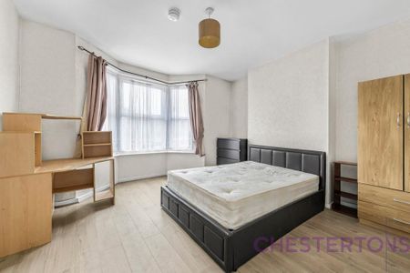 4 bedroom terraced house to rent - Photo 5