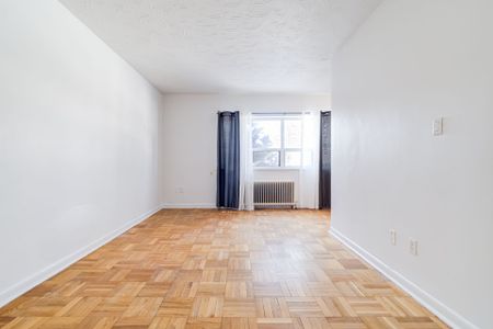 For Lease - 101 Coe Hill Drive Unit# 112, Toronto, Ontario - Photo 3