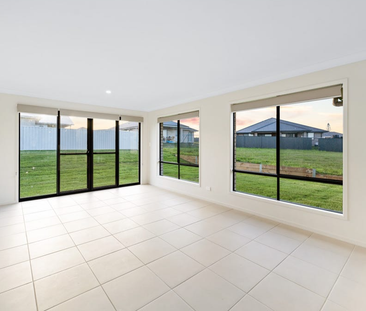 FOUR BEDROOM FAMILY HOME - Photo 1