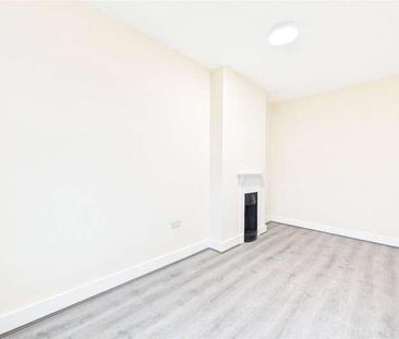 Newbury House, Andover Road, Newbury, Berkshire, RG14 - Photo 3