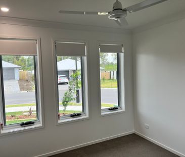 3 Kashmir Cct, Greenbank QLD 4124 - House For Rent | Domain - Photo 5