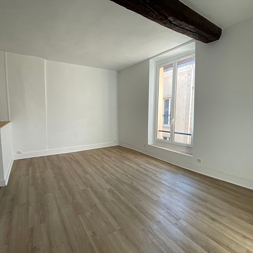 Location Appartement 1 pièce 21m² - Photo 1