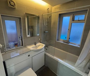 Room in a Shared House, Carlyon Road, HA0 - Photo 2