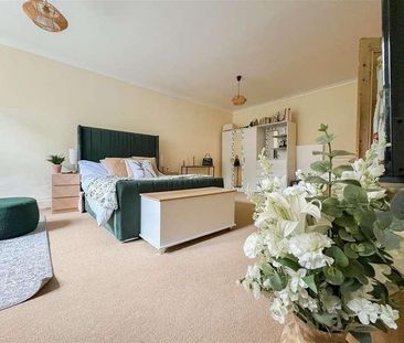 Upper Maze Hill, St. Leonards, TN38 - Photo 1