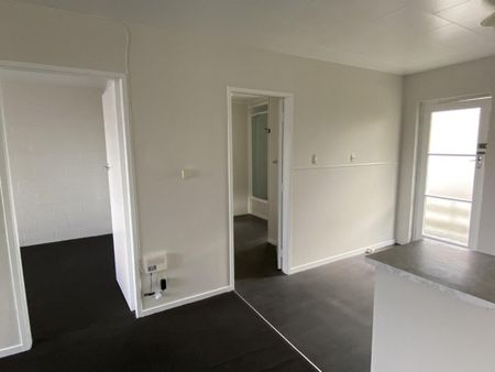 Cosy One-Bedroom Flat in the Heart of Hamilton ... - Photo 4