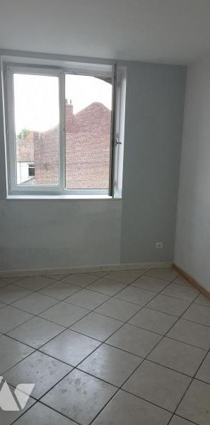 PROVIN, centre-ville, T2 à 540 euros - Photo 1