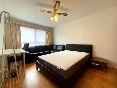 3 bedroom flat share to rent - Photo 3