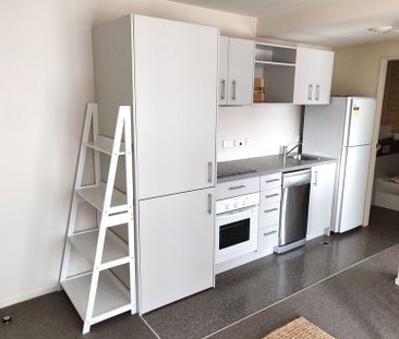 Sunny apartment with balcony - Photo 5