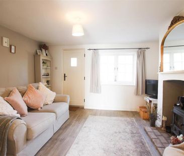 2 bedroom terraced house to rent - Photo 2