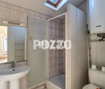 Location d'un appartement F2 à AVRANCHES - Photo 3