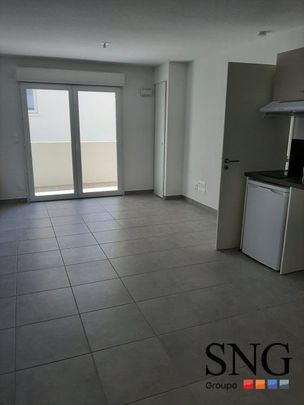 T2 AVEC BALCON ET PARKING - Photo 1