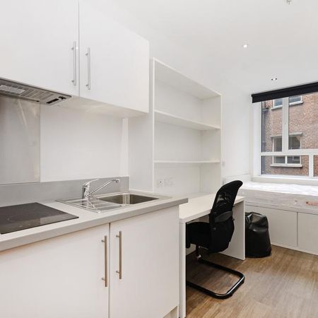 Studio to rent - Photo 3