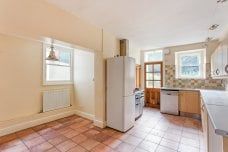 3 bedroom flat to rent - Photo 2