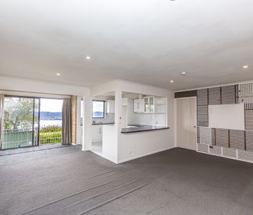 3 Bedroom Family Home with Stunning Views - Photo 1