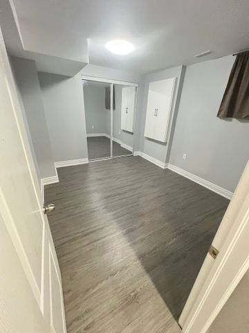 For Lease - 86 Queen Mary Drive, Brampton, Ontario - Photo 4