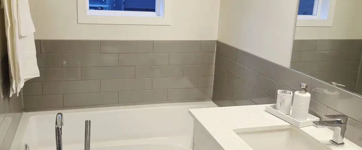 Full House with Basement for Rent furnished w/Utilities covered — 4 Bedrooms House - Photo 1
