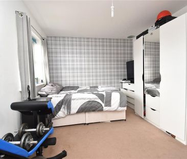 3 bedroom terraced house to rent - Photo 6