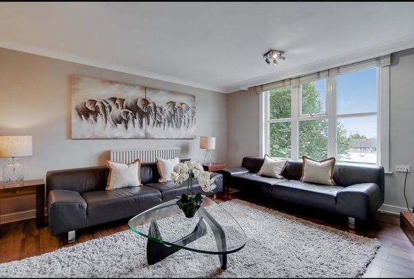 3 Bed Flat, Boydell Court, NW8 - Photo 1