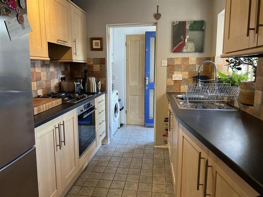 2 bedroom terraced house to rent - Photo 1