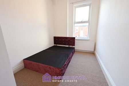 3 bedroom flat to rent - Photo 5
