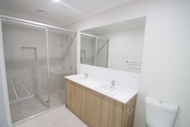 Great price and location! - Photo 1