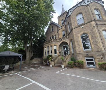 1 bedroom in a flat share to rent - Photo 2