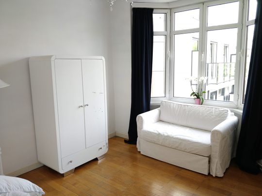 Ruime kamer in een prachtig gemeubeld appartement - Foto 1