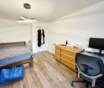 2 bedroom apartment to rent - Photo 6