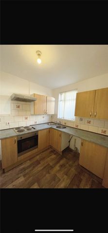 2 Bedroom Terraced - Photo 3