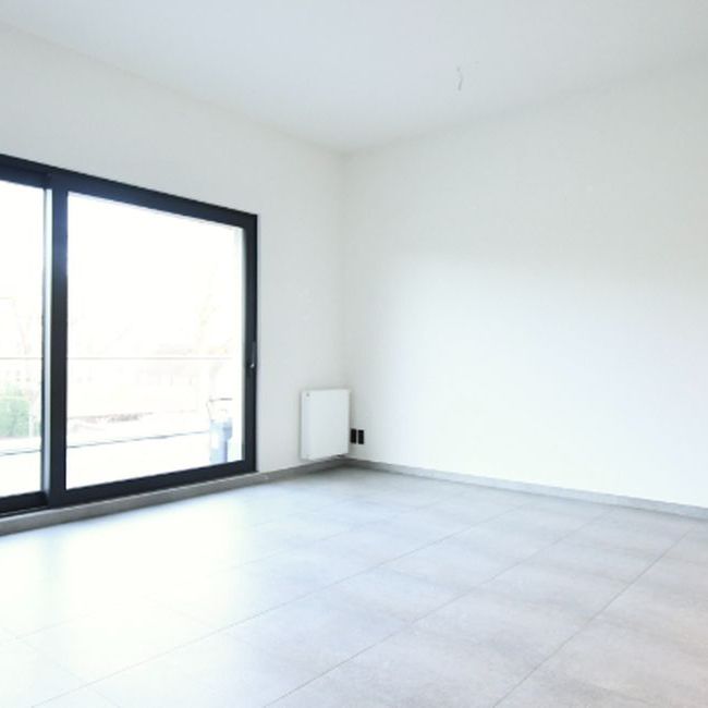 Appartement te huur in Waasmunster voor € 890 met 1 slaapkamer - Photo 1