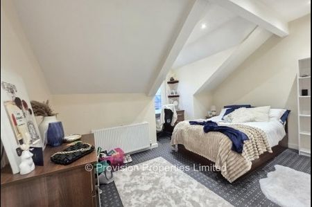 6 Bedroom 6 Bath Student Houses Hyde Park - Photo 3