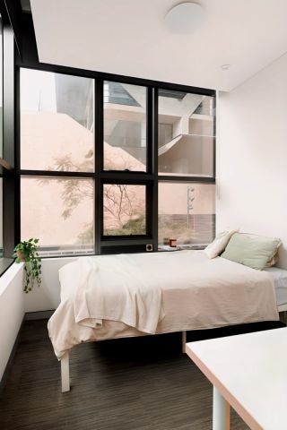 Single Bedroom – 4 Share Apartment - Photo 3