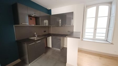 location Appartement F2 DE 57.2m² À NIMES - Photo 3