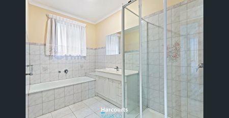 Spacious 3-Bedroom Home with Modern Amenities in Epping - Photo 4