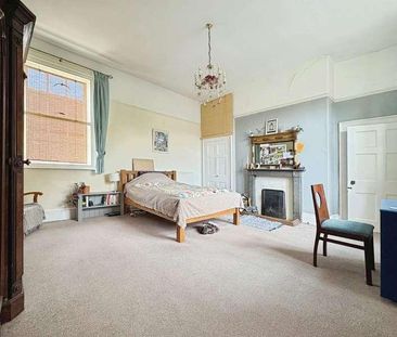 Church Street, Warminster, BA12 - Photo 3