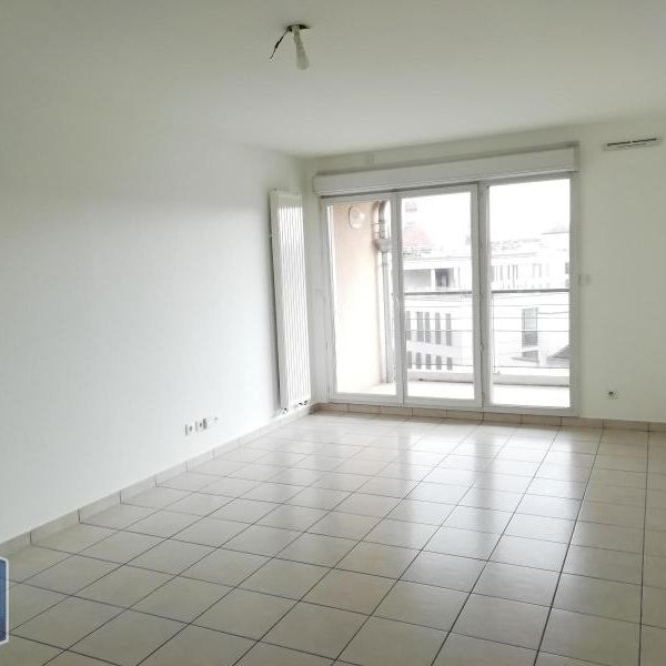Location Appartement 4 pièces 88m² BOURG EN BRESSE 01000 - Photo 1