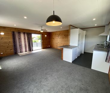 Home plus Granny Flat Stanmore Bay - Photo 2