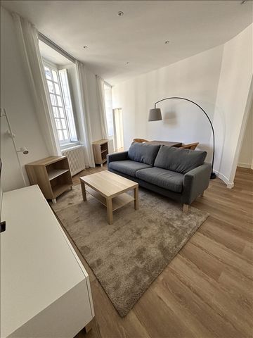 4 pièces - Meublé - 91,92 m² - 3ème étage - Colocation autorisée - Photo 2