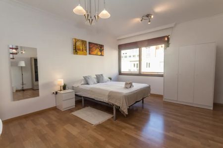 Calle Eslava, Málaga, Andalusia 29002 - Photo 3