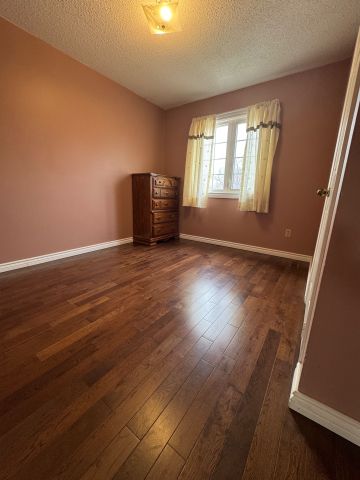 For Lease - 1516 Stoneybrook Trail, Oakville, Ontario - Photo 2