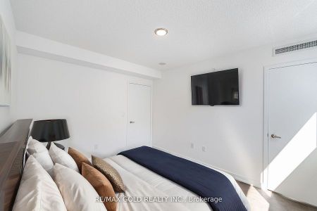 For Lease - 1410 Dupont Street Unit# 325, Toronto, Ontario - Photo 4