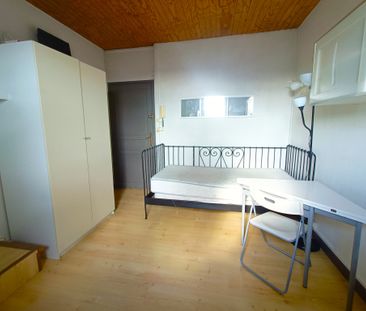 Location Appartement 1 pièce 12m² REIMS 51100 - Photo 2